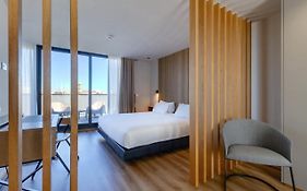 Room Select Porto 4*